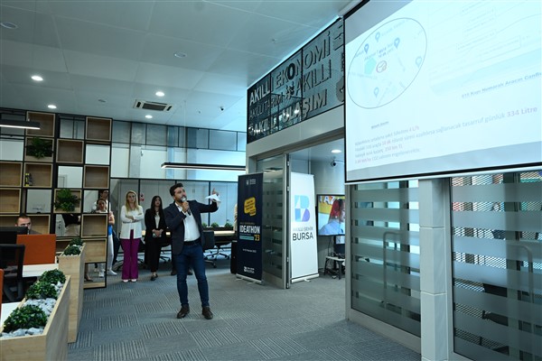 Bursa Büyükşehir Belediyesi tarafından hayata geçirilen B-CUBE Akıllı Şehircilik ve