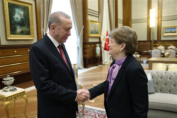 Cumhurbaşkanı Recep Tayyip Erdoğan, ABD'li Senatör Jeanne Shaheen'i kabul etti.