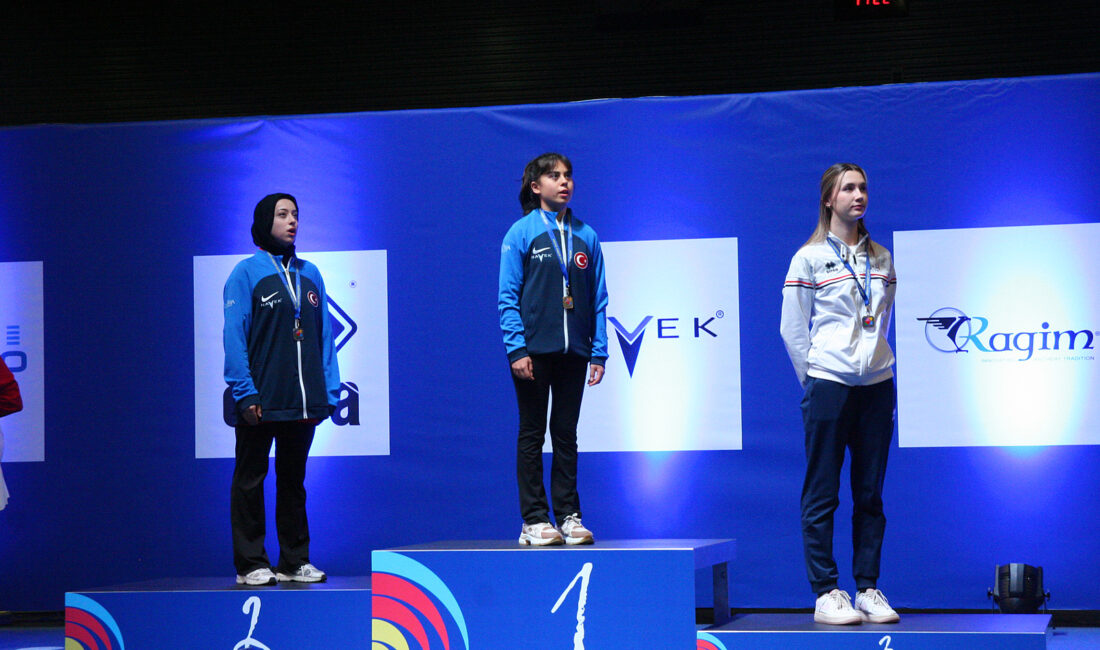 Muğla Büyükşehir Belediyesi okçusu Hazal Burun, Avrupa Şampiyonası 21 Yaş