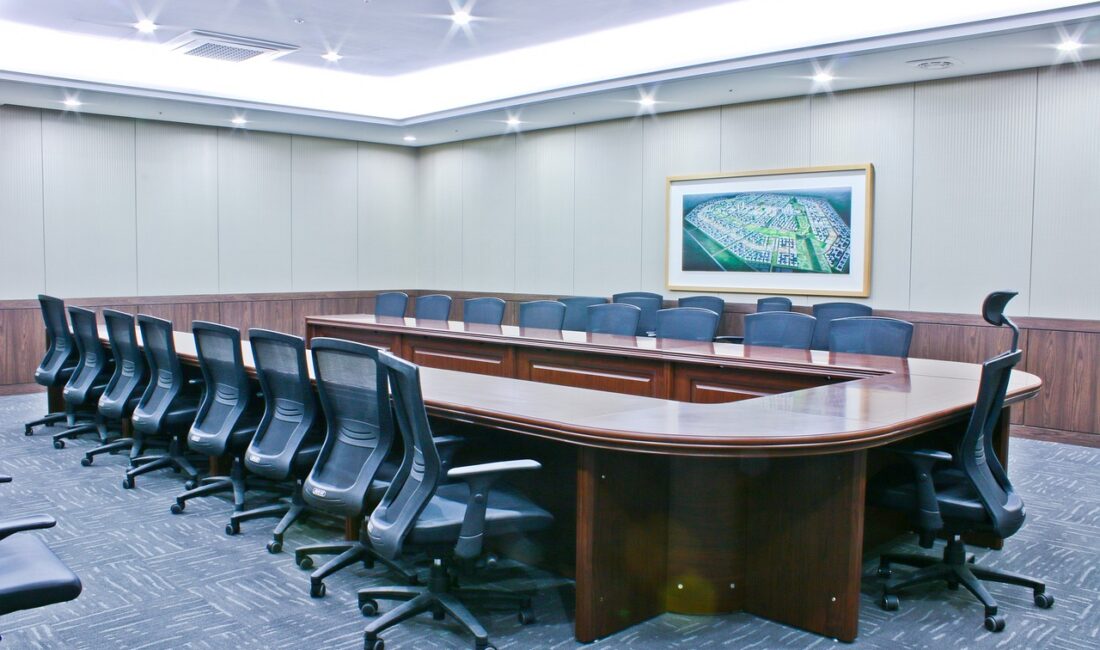 İstanbul Valisi Davut Gül, Bağcılar İlçe Öğrenci Meclisi Toplantısına katıldı.