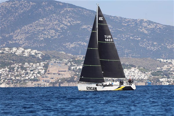 İzocam Yelken Takımı, BAYK Bodrum Kış Trofesi’nin ikinci ayağında 2’nci oldu