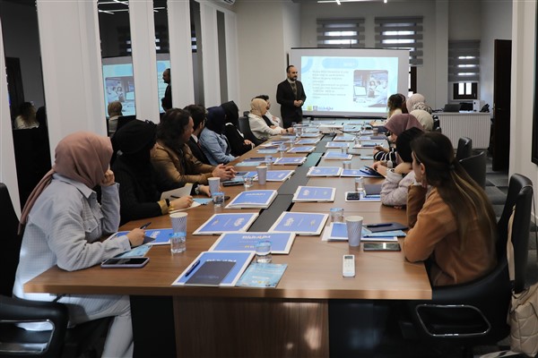 Konya Büyükşehir eğitimde bilimsel uygulama hareketi başlattı