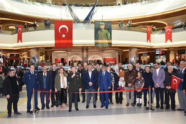 Malatya’da “Cumhuriyetimizin 100’üncü Yılı Fotoğraf Sergisi” açıldı