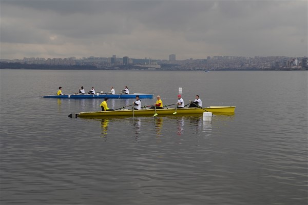 Avcılar Belediyesi Sümeyye Boyacı Su Sporları Merkezi hizmete açıldı