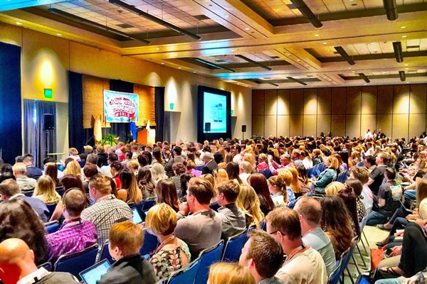 Aile ve Sosyal Hizmetler Bakanı Mahinur Özdemir Göktaş, bakanlık ve