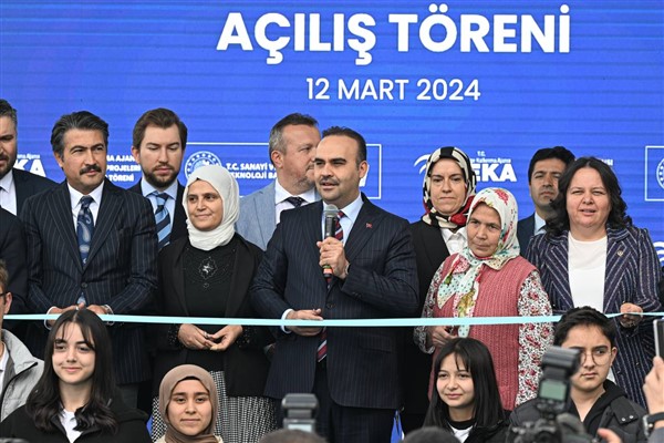 Bakan Kacır:  “493 kalkınma projesine 866 milyon lira destek verdik”