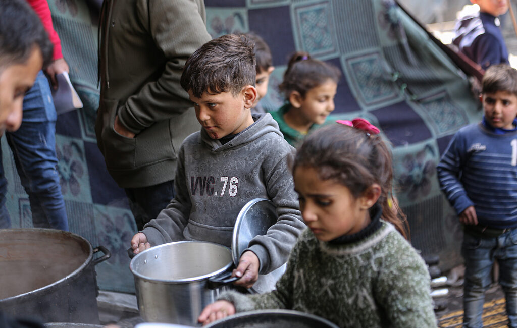 Çin hükümetinin Gazze Şeridi'ne gönderdiği tahıl yardımının yakında Mısır'ın Port