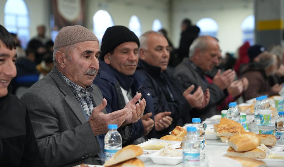 Eskişehir Büyükşehir Belediyesi’nin iftar buluşmaları kent merkezi ve kırsal ilçelerde