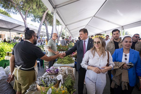 Başkan Tugay, Alaçatı Ot Festivali’nin açılışını yaptı