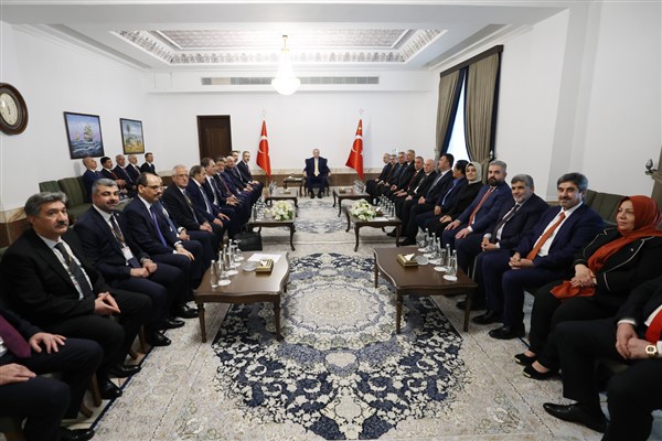 Cumhurbaşkanı Erdoğan, Irak Türkmen toplumu temsilcilerini kabul etti