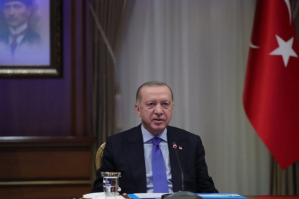 Cumhurbaşkanı Erdoğan: Siyaset yolculuğumuzu aynı şekilde sürdüreceğiz