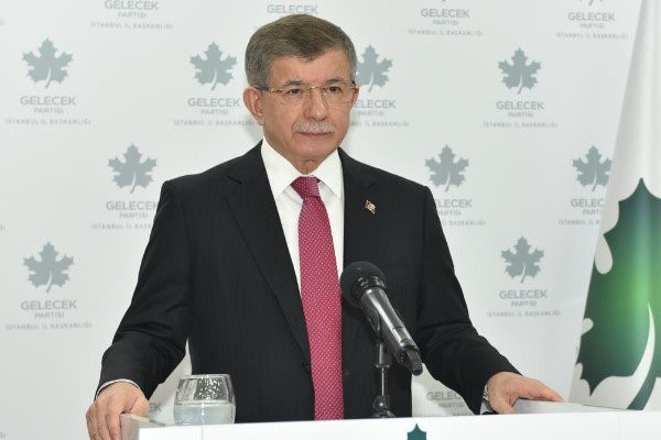 Davutoğlu’ndan, Alparslan Türkeş için anma mesajı