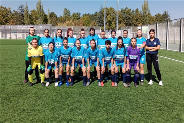 Eskişehir Büyükşehir Gençlik ve Spor Kulübü Kadın Futbol Takımı, Eskişehir
