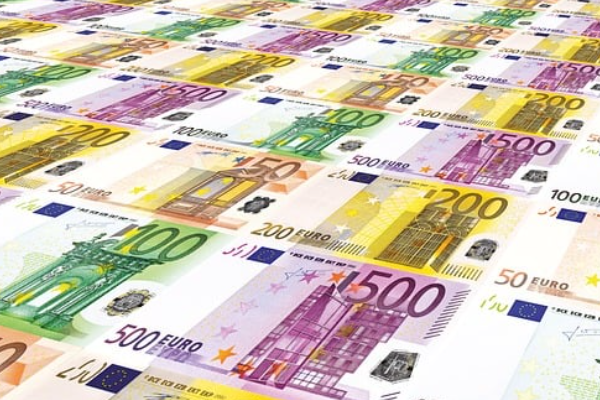 Piyasalar hafta içerisinde Euro bölgesinden gelen enflasyon verisini takip etmiş