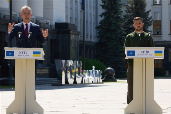 NATO Genel Sekreteri Stoltenberg, Kiev’de