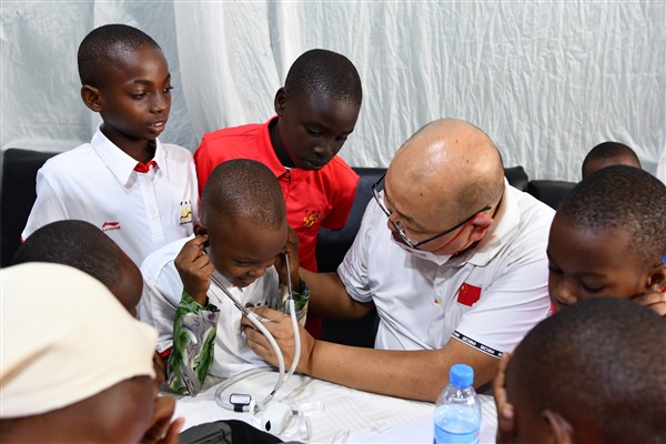 Çin Cumhurbaşkanı Xi Jinping ve Tanzanya Devlet Başkanı Samia Suluhu