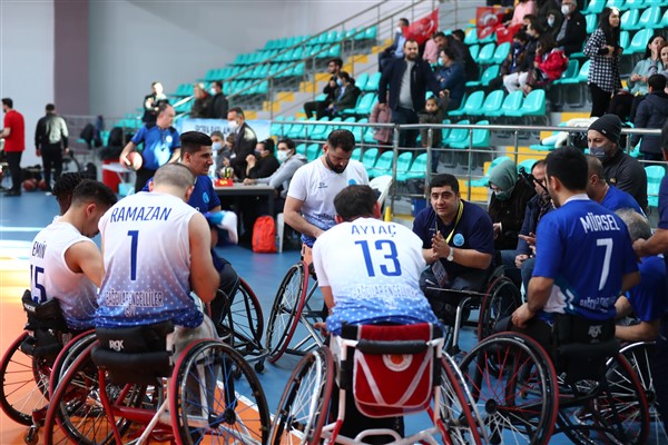 Bağcılar Belediyesi sporcusu Emrah Elban, milli takıma yardımcı antrenör oldu