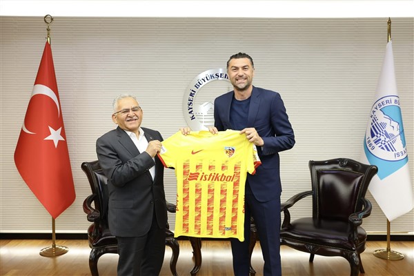 Başkan Büyükkılıç, Mondihome Kayserispor’un teknik direktörünü ağırladı