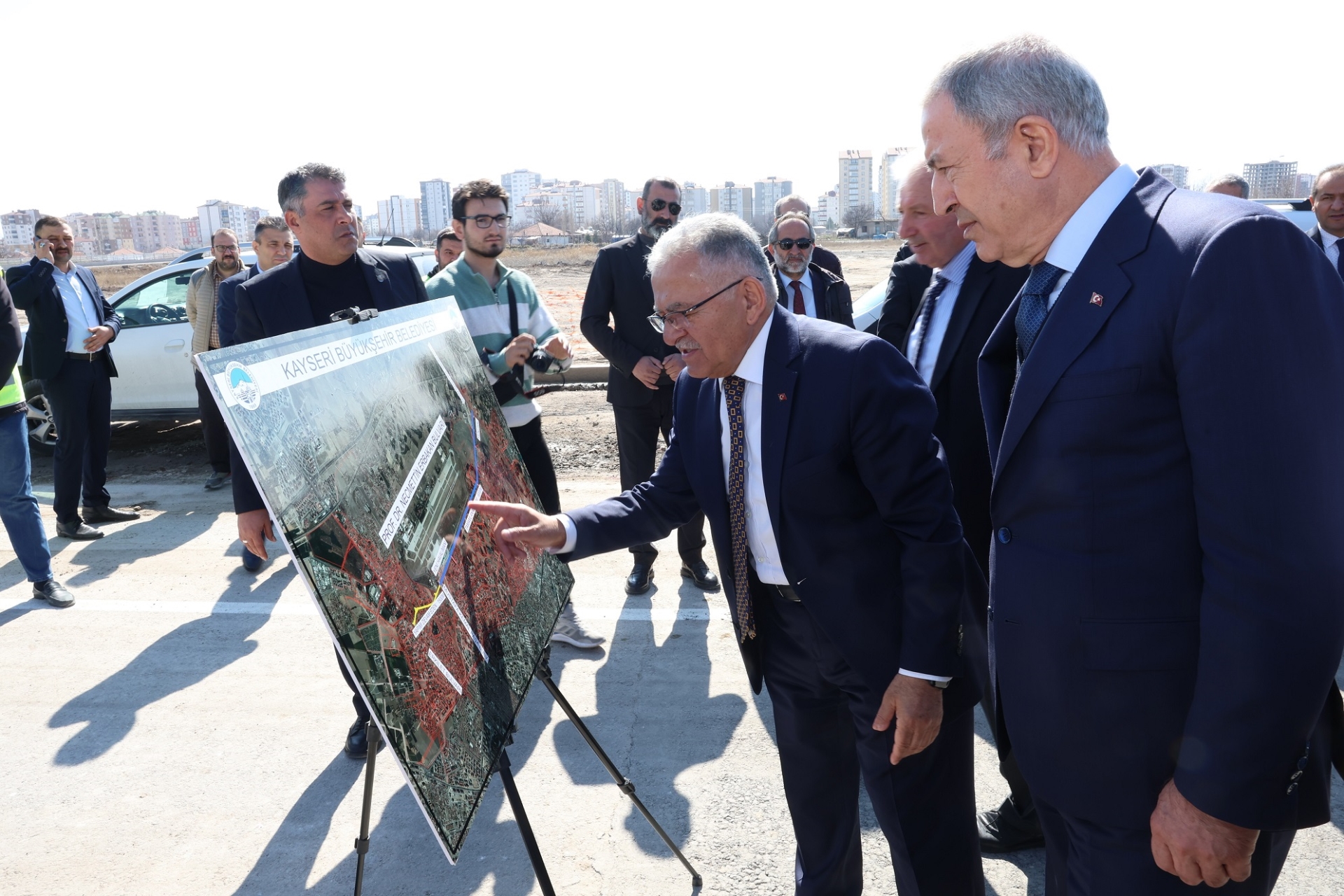 Kayseri’de 7 adet köprülü kavşak, 11 adet köprü, 35 adet yeni bulvar hizmete açıldı