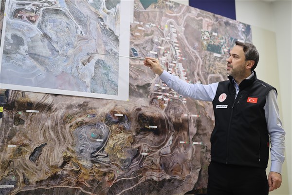 Enerji ve Tabii Kaynaklar Bakanı Alparslan Bayraktar, İliç’te hayatını kaybeden