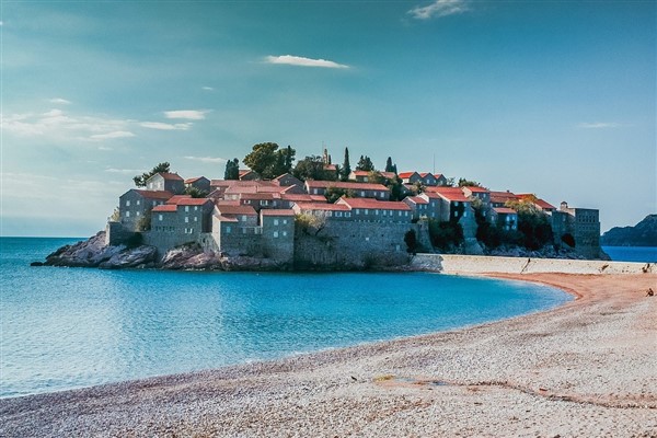 Podgoritsa, 8 Haziran (Hibya) - Karadağ Dışişleri Bakanı Filip Ivanovic,