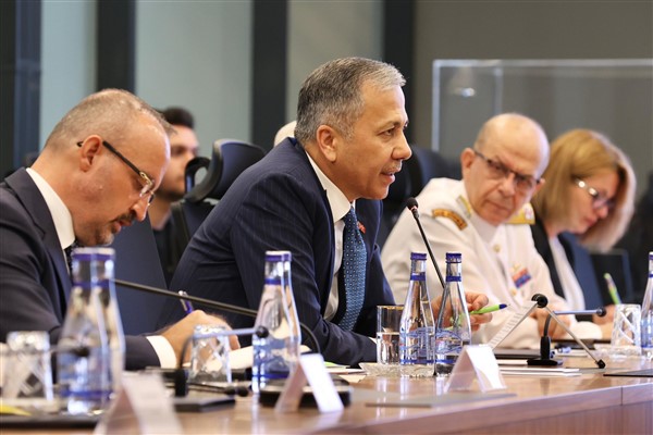 İçişleri Bakanı Ali Yerlikaya, Amerika Birleşik Devletleri'nin (ABD) Ankara Büyükelçisi