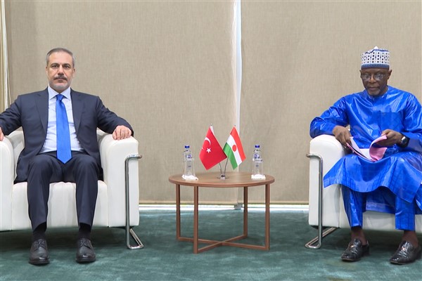 Dışişleri Bakanı Hakan Fidan, Niamey’de Nijer Dışişleri Bakanı Bakary Yaou
