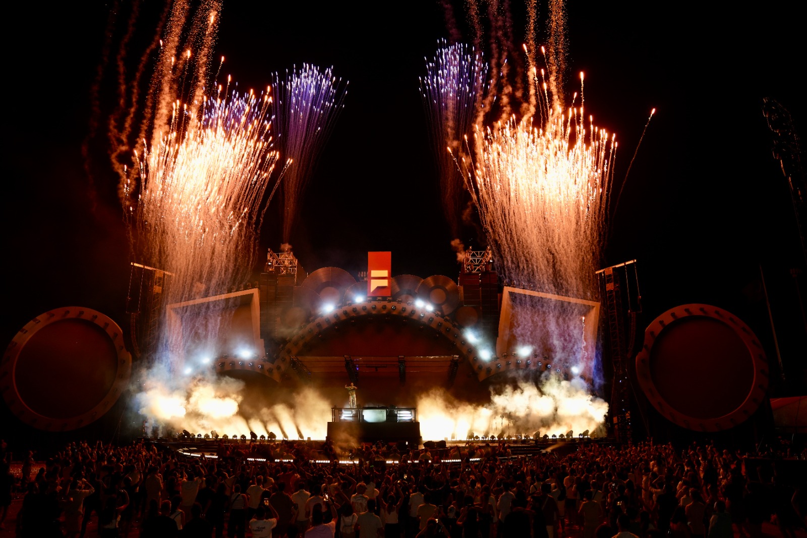 Türkiye’nin en büyük festivali İstanbul Festivali’nde coşku tam gaz devam