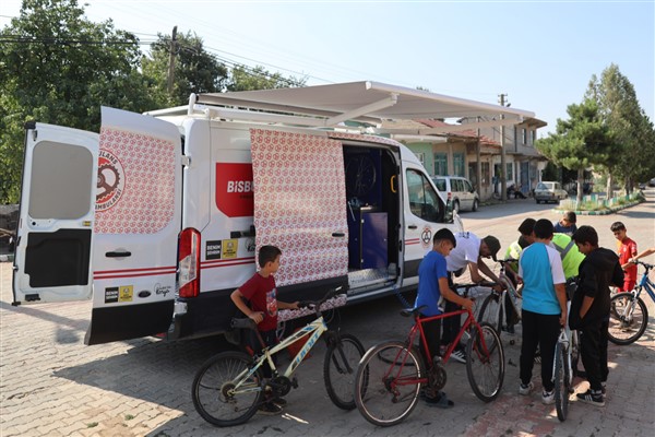 Konya Büyükşehir Belediyesi, 31 ilçede bisiklet tamircisi olmayan mahallelere, bisiklet