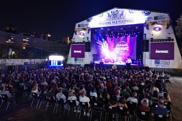 Kadıköy Belediyesi’nin bu yıl dördüncüsünü düzenlediği Uluslararası Kalamış Yaz Festivali,