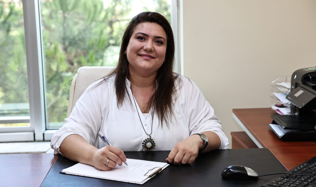 Bağcılar Belediyesi’nde görevli Klinik Psikolog Şengül Yarımoğlu Çakıcı, sanal alemdeki