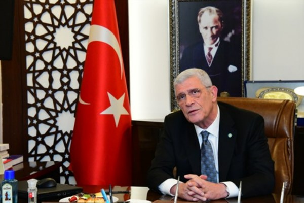 İYİ Parti Genel Başkanı Müsavat Dervişoğlu, bir televizyon programına katılarak