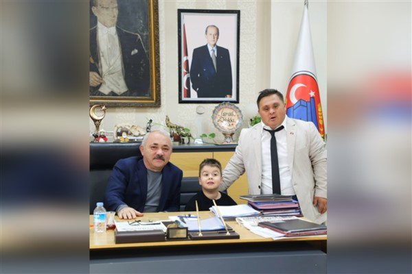 Çankırı Belediye Başkanı İsmail Hakkı Esen, DMD hastalığıyla mücadele eden