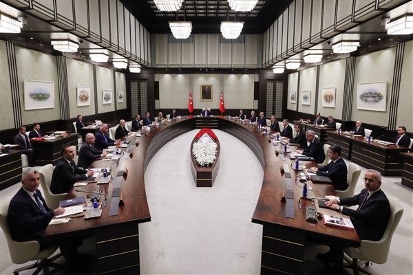 Cumhurbaşkanı Recep Tayyip Erdoğan'ın başkanlığında Cumhurbaşkanlığı Kabinesi bir araya geldi.