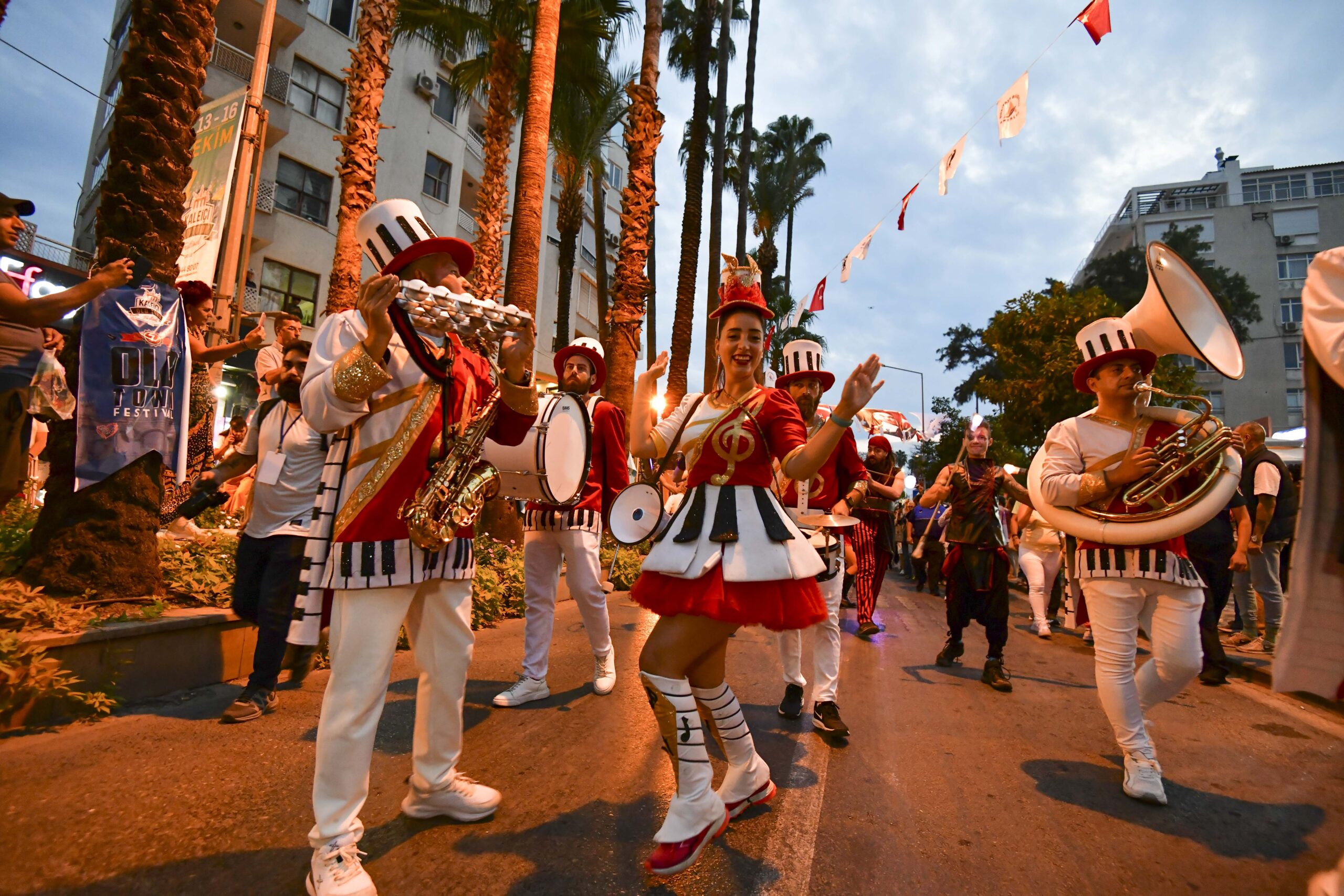 Muratpaşa Belediyesi’nin 17-20 Ekim tarihlerinde düzenleyeceği Kaleiçi Old Town Festivali’yle,