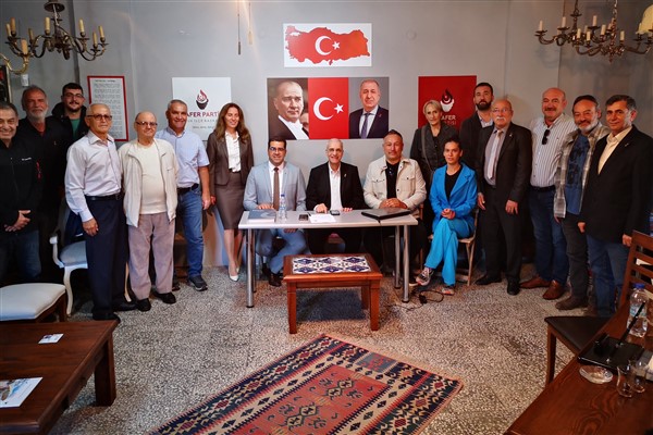 İzmir, 25 Ekim (Hibya) - Zafer Partisi İzmir İl Başkanı