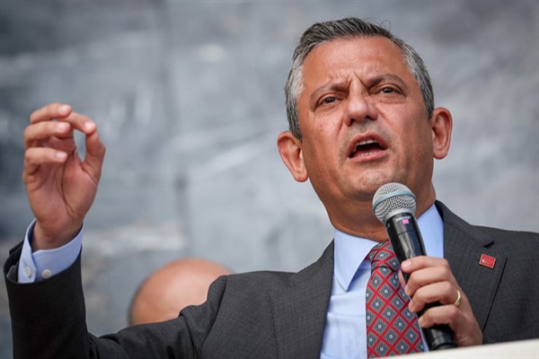 CHP Genel Başkanı Özgür Özel, Gazeteci Furkan Karabay'ın tutuklanması üzerine