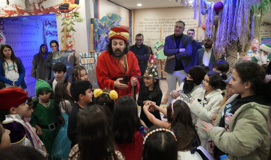 Kartal Belediyesi’nin ev sahipliği yaptığı ‘9. Roman Kahramanları İstanbul Edebiyat