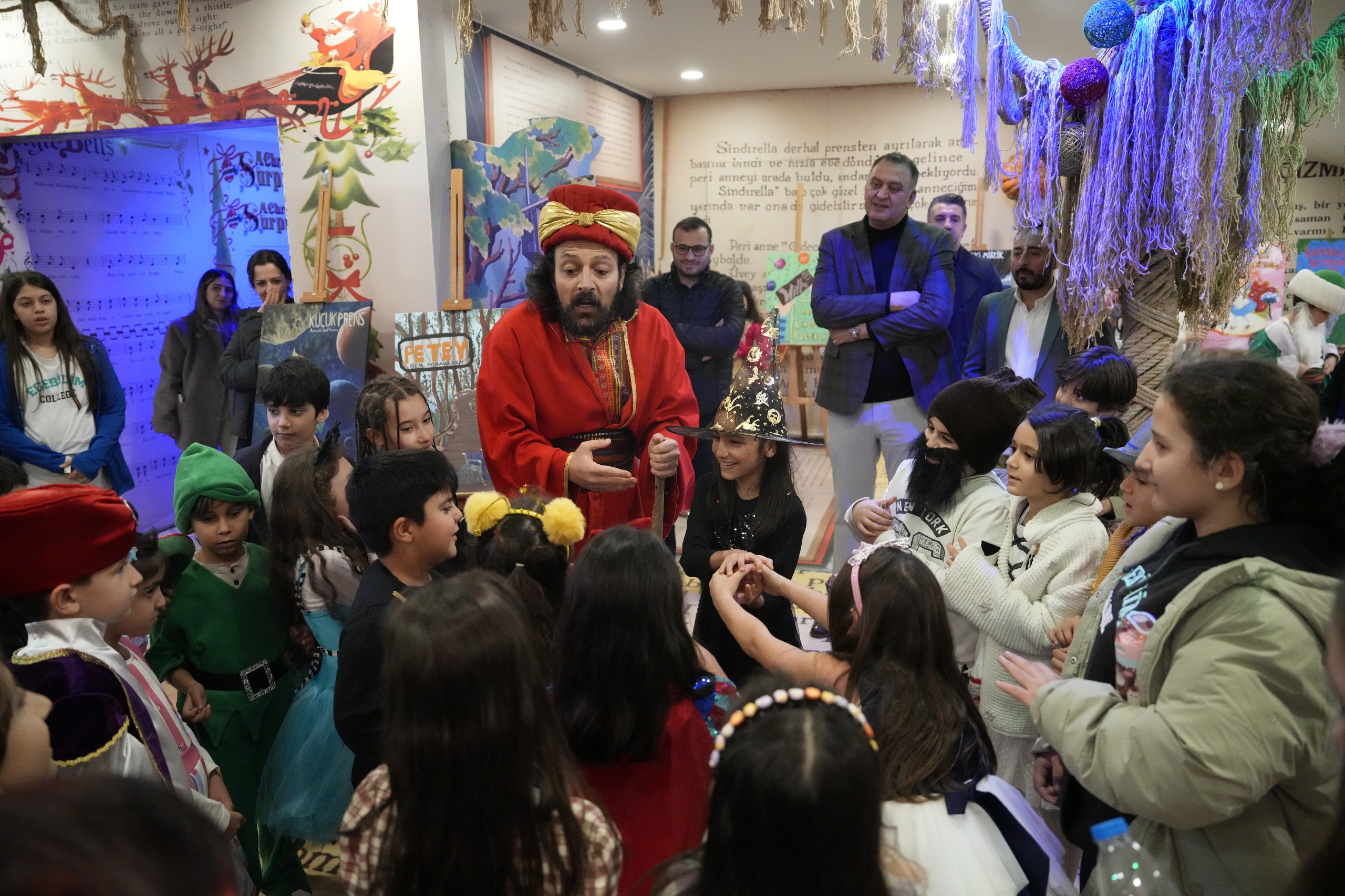 Kartal Belediyesi’nin ev sahipliği yaptığı ‘9. Roman Kahramanları İstanbul Edebiyat