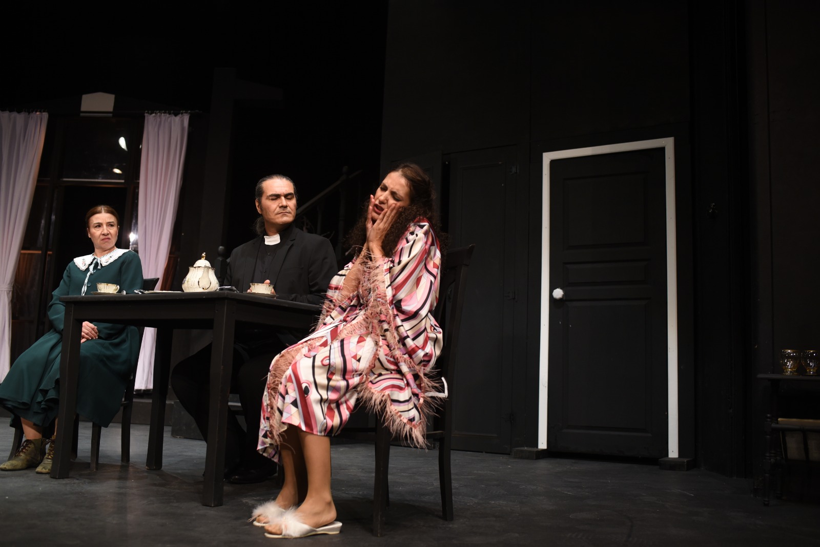 Adana Büyükşehir Belediyesi Şehir Tiyatrosu, Mersin Yenişehir Belediyesi’nin davetlisi olarak