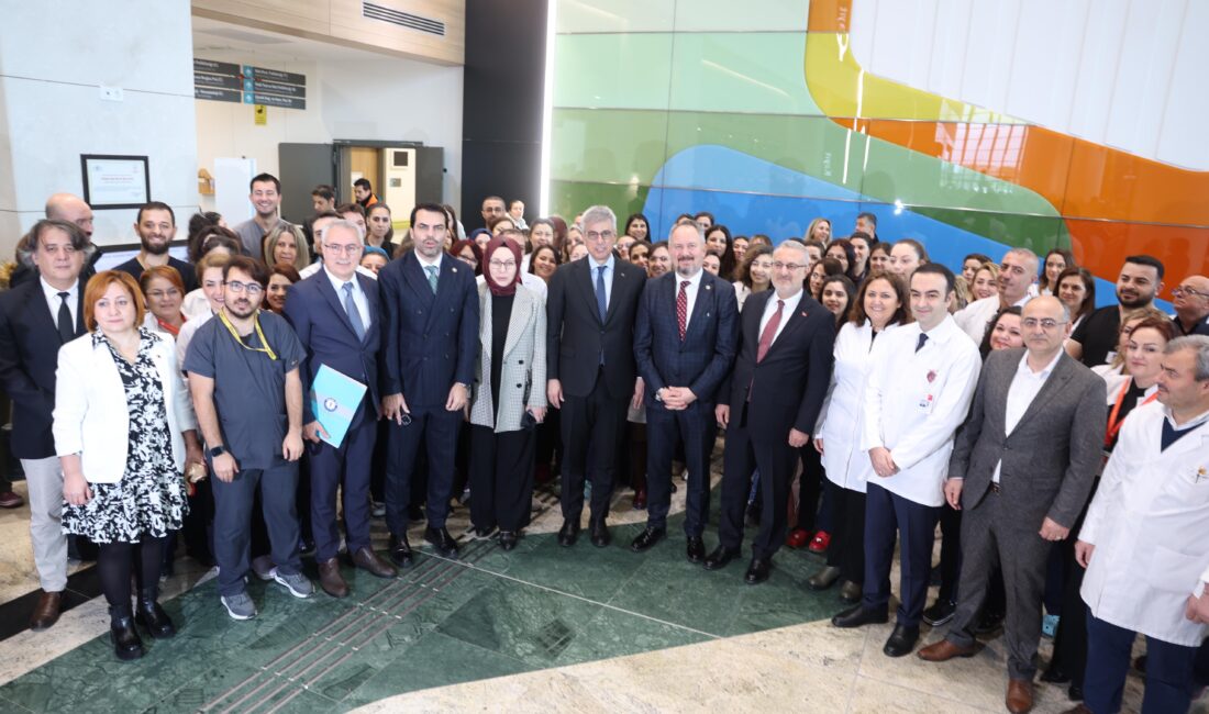 Sağlık Bakanı Prof. Dr. Kemal Memişoğlu, Tekirdağ'da ziyaretlerde bulundu.