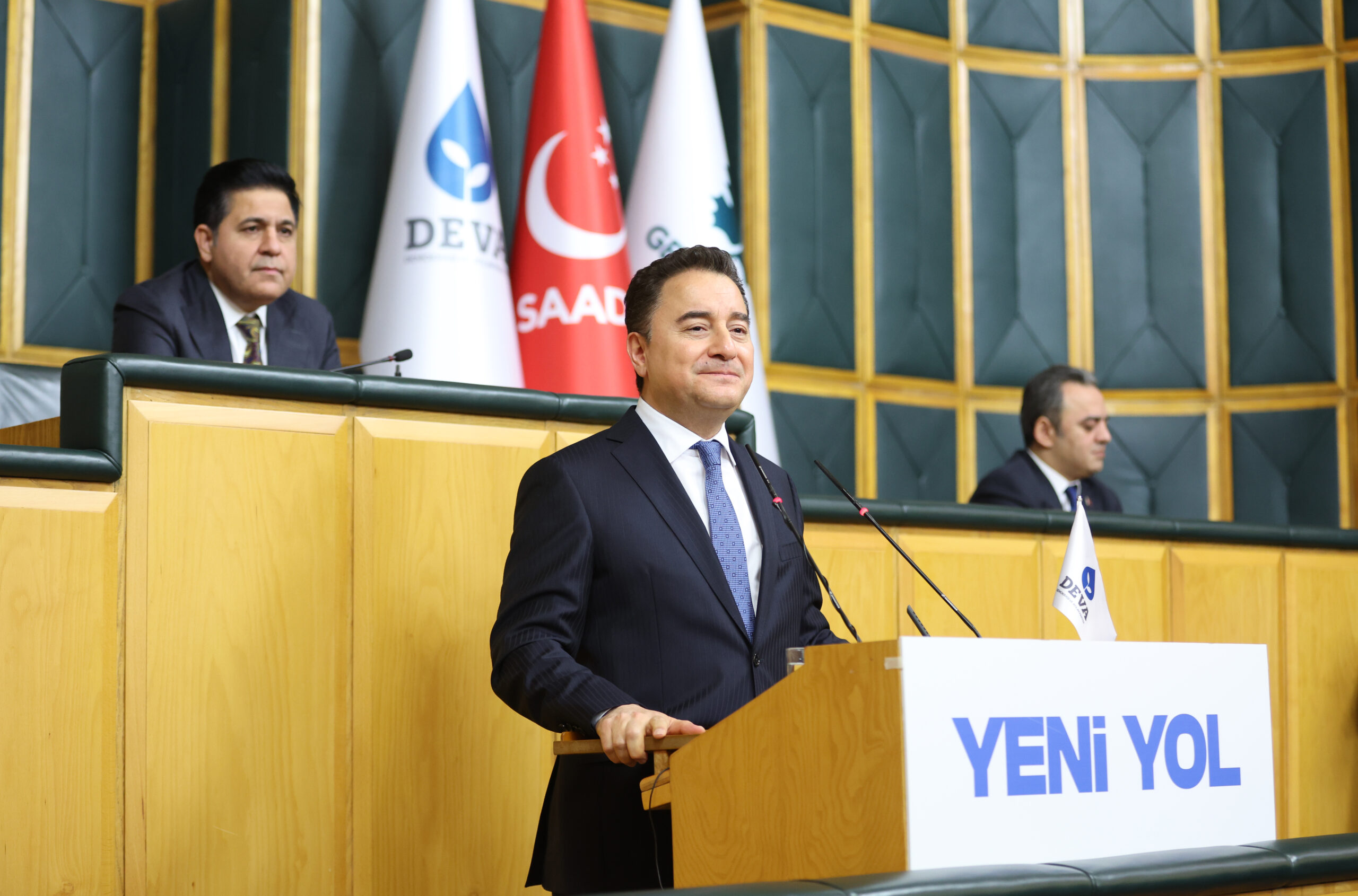 DEVA Partisi Genel Başkanı Ali Babacan, siyaseti iki kutuplu hale