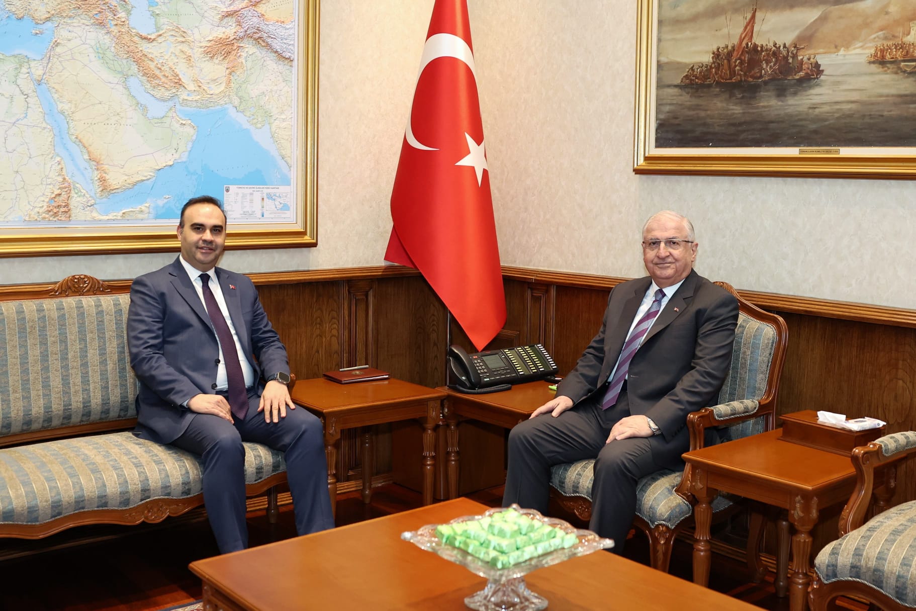 Milli Savunma Bakanı Yaşar Güler, Sanayi ve Teknoloji Bakanı Mehmet
