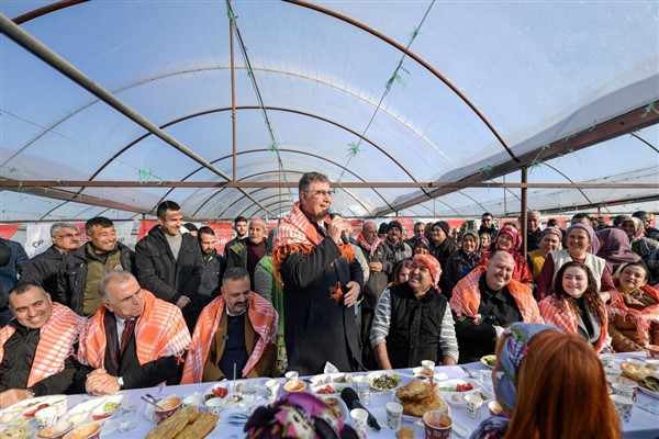 İzmir Büyükşehir Belediye Başkanı