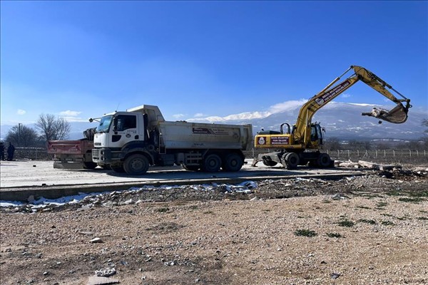 İnegöl Belediyesi, kaçak yapılarla