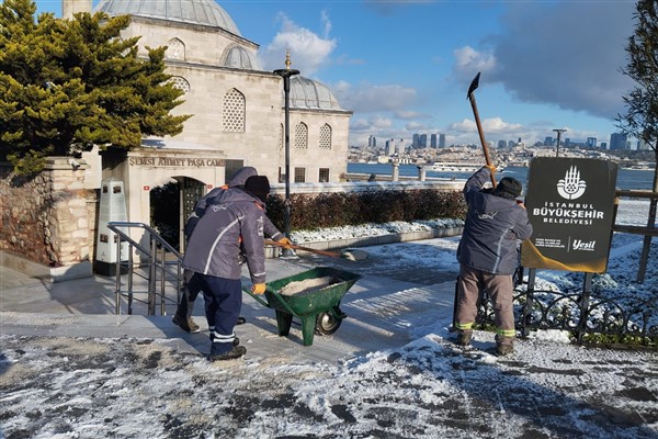 İstanbul’da yoğun kar yağışı