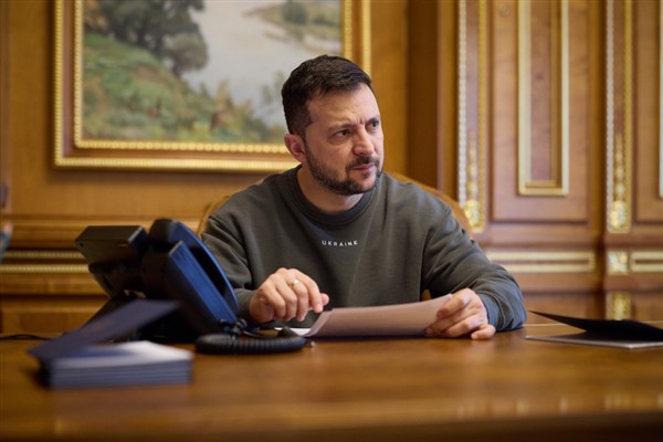 Kiev, 12 Şubat (Hibya) - Ukrayna Devlet Başkanı Volodimir Zelenski,