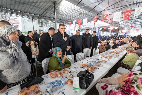 İzmir Büyükşehir Belediye Başkanı