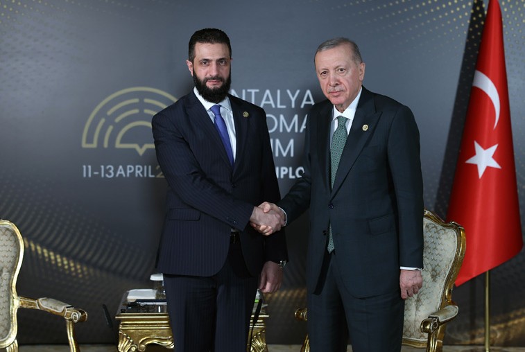 Cumhurbaşkanı Recep Tayyip Erdoğan, Suriye Cumhurbaşkanı Ahmet Şara ile bir