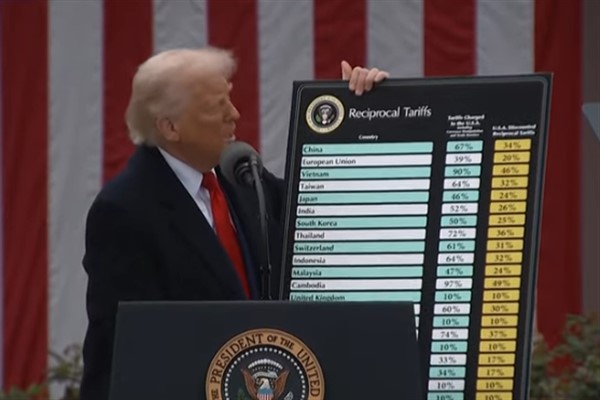 Washington, 9 Nisan (Hibya) - ABD Başkanı Donald Trump, tırmanan